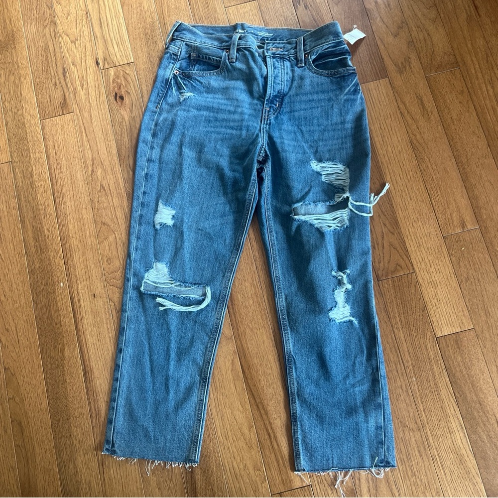 Womens  Size 4 Old Navy High-Rise Slouchy Straight Distressed Blue Denim Jeans